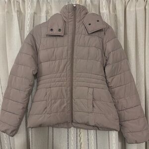 Hollister tan/ beige fleece lined hooded puffer snow jacket size small